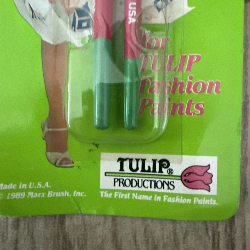 Lot Of 2 Vintage Tulip Products Soft Fabric Painting Brush